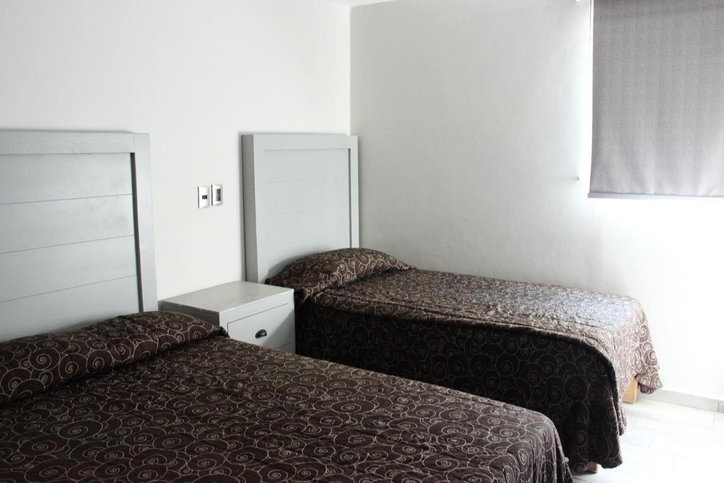 Hotel Colon Express Guadalajara Bagian luar foto
